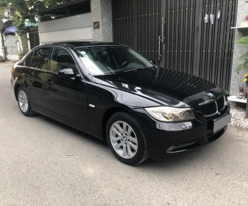 BMW 3 Series 320i 2008 - Bán BMW 320i 2008 tự động màu đen sang trọng cực kỳ.