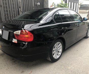 BMW 3 Series 320i 2008 - Bán BMW 320i 2008 tự động màu đen sang trọng cực kỳ.