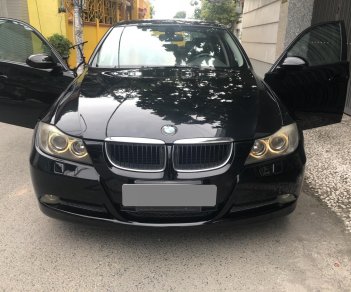 BMW 3 Series 320i 2008 - Bán BMW 320i 2008 tự động màu đen sang trọng cực kỳ.