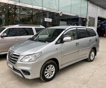 Toyota Innova 2.0E MT 2014 - Bán xe Toyota Innova 2.0E MT 2014, xe bán tại hãng có hỗ trợ góp