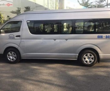 Toyota Hiace 2.7 2017 - Bán Toyota Hiace 2.7 đời 2017, màu bạc, nhập khẩu nguyên chiếc 