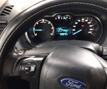 Ford Ranger  Wildtrak 2015 - Bán xe Ford Ranger Wildtrak đời 2015, màu trắng, nhập khẩu, xe gia đình