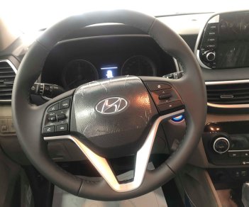 Hyundai Tucson 2019 - Bán Hyundai Tucson 2.0 tiêu chuẩn trắng 2019 - đủ màu, tặng 10-15 triệu - nhiều ưu đãi, LH: 0964898932