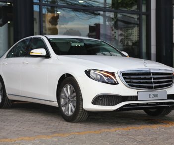 Mercedes-Benz E class E200 New Model 2019 - Cần bán xe Mercedes E200 New Model năm 2019, màu trắng