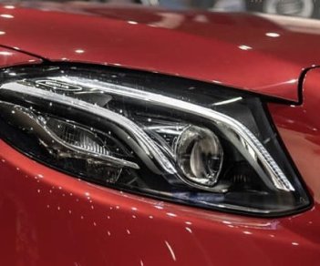 Mercedes-Benz E class   2019 - Cần bán Mercedes sản xuất 2019, màu đỏ
