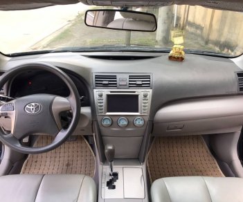 Toyota Camry 2.4LE 2007 - Cần bán xe Toyota Camry 2007 LE nhập Mỹ, màu đen long lanh