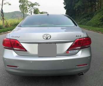 Toyota Camry 2011 - Bán nhanh xe Camry bạc 2011, tự động, bản 2.4G, xe đẹp nguyên con