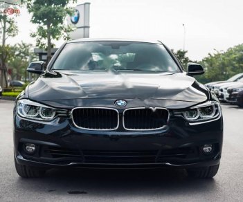 BMW 3 Series 320i 2018 - Bán xe BMW 320i năm sản xuất 2018, màu đen, xe nhập