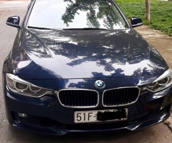 BMW 3 Series 320i 2015 - Bán BMW 320i sản xuất 2015, màu xanh đen, đi 36.000km, chính chủ bán