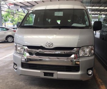 Toyota Hiace 3.0 2019 - Bán ô tô Toyota Hiace 3.0 năm 2019, màu bạc, xe nhập, mới 100%