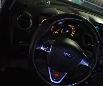 Ford Fiesta S 1.5 AT 2014 - Cần bán xe Ford Fiesta S 1.5 AT đời 2014, màu trắng chính chủ, biển số thành phố