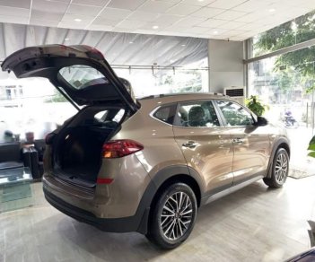 Hyundai Tucson   2.0 AT 2019 - Bán xe Hyundai Tucson 2019, màu nâu, nhập khẩu