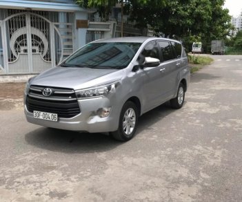 Toyota Innova 2.0E  2018 - Bán xe Toyota Innova 2.0E 2018, số sàn, màu ghi bạc, màu này rất sang trọng và đẹp