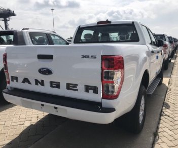 Ford Ranger 2019 - Ranger XLS AT-MT, XLT mới 100% đủ màu, giao ngay, giao xe toàn quốc, trả góp 80%. Lh: 079.421.9999