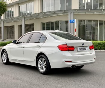 BMW 3 Series 320i 2016 - Bán BMW 320i LCI màu trắng/kem model 2017