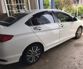 Honda City  Top 2018 - Cần bán lại xe Honda City Top đời 2018, màu trắng xe gia đình, giá 580tr