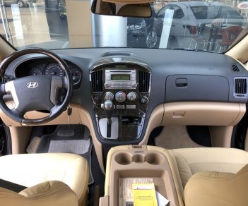 Hyundai Grand Starex Limousin 2.4AT 2014 - Bán Hyundai Starex Limousin 2.4AT máy xăng, số tự động, nhập Hàn Quốc 2014, biển Sài Gòn đi 35000km