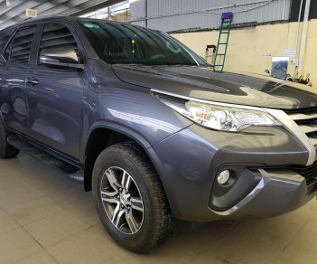 Toyota Fortuner 2.4G 2018 - Bán Toyota Fortuner 2.4G, màu xám (ghi), nhập khẩu nguyên chiếc