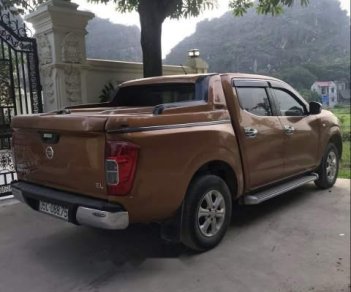 Nissan Navara 2015 - Bán xe Nissan Navara năm 2015, màu cam