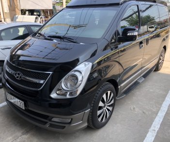 Hyundai Grand Starex Limousin 2.4AT 2014 - Bán Hyundai Starex Limousin 2.4AT máy xăng, số tự động, nhập Hàn Quốc 2014, biển Sài Gòn đi 35000km