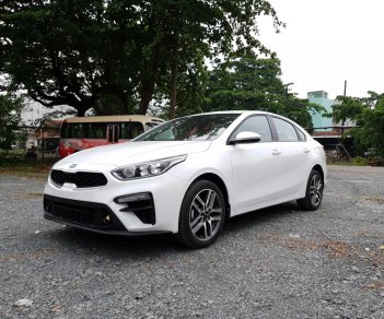 Kia Cerato MT 2019 - Kia Cerato 2019 MT - Giá hấp dẫn nhiều khuyến mãi tặng kèm