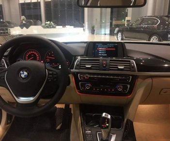 BMW 3 Series  320i 2018 - Bán BMW 3 Series 320i 2018, màu trắng, nhập khẩu nguyên chiếc