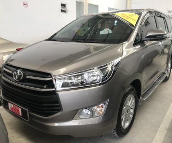 Toyota Innova E 2018 - Bán Innova E Đk T1/ 2019, xe đẹp lung linh, xe lướt 25000km