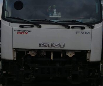 Isuzu QKR 2015 - Cần bán xe Isuzu 15,5 tấn sx năm 2015, đăng ký 01.2016 màu trắng xe 3 chân giá 940 triệu đồng