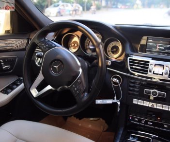 Mercedes-Benz E class E250 2014 - Cần bán gấp Mercedes E250 năm sản xuất 2014, màu trắng, nhập khẩu nguyên chiếc