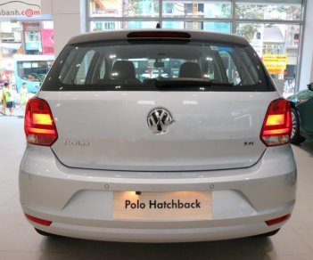 Volkswagen Polo 2018 - Cần bán Volkswagen Polo đời 2018, màu bạc, nhập khẩu 100%, xe Đức, đi rất tốt