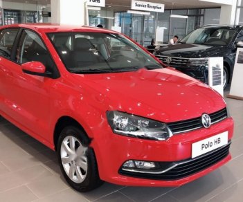 Volkswagen Polo 2016 - Bán Volkswagen Polo năm 2016, màu đỏ, nhập khẩu