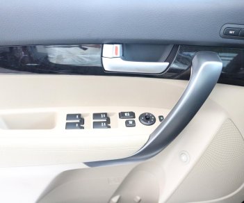 Kia Sorento 2019 - Kia Sorneto GAT, đưa trước 290tr, giảm ngay 10tr + tặng phụ kiện nâng cấp 