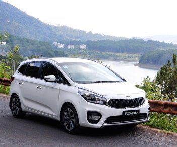 Kia Rondo Deluxe 2019 - Kia Rondo xe gia đình 7 chỗ,  trẻ trung công nghệ tiện ích cho người dùng