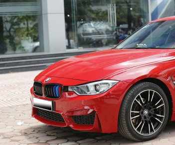 BMW 3 Series 320i 2013 - Bán BMW 320i 2013 màu đỏ, xe đi ít giữ gìn, bao test hãng