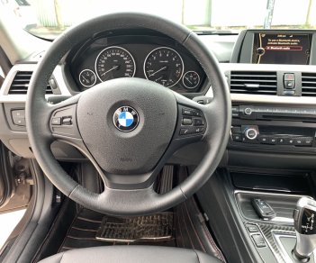 BMW 3 Series 320i 2014 - Bán BMW 320i sản xuất 2014, xe đẹp đi ít bao kiểm tra tại hãng