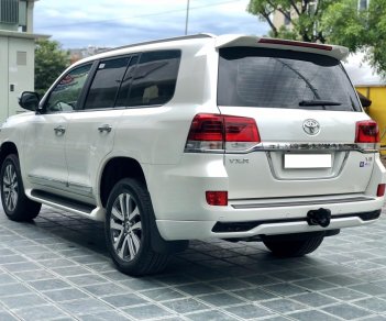 Toyota Land Cruiser 2018 - Cần bán xe Toyota Land Cruiser VX-R 2018 siêu lướt, nhập khẩu Trung Đông, LH 094.539.2468 Ms Hương