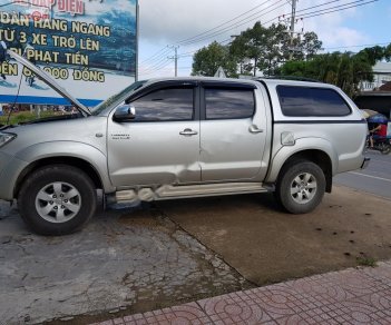 Toyota Hilux 3.0G 4x4 MT 2010 - Bán Toyota Hilux 3.0G 4x4 MT 2010, màu bạc, xe nhập