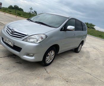 Toyota Innova 2010 - Bán Toyota Innova đời 2010, màu bạc, chỉnh chủ, giá tốt, 365 triệu đồng