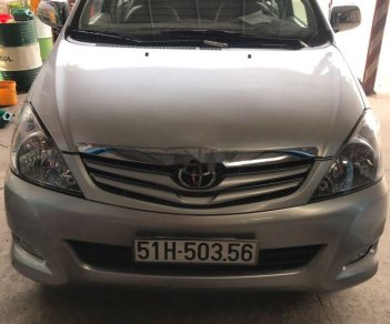 Toyota Innova 2.0G 2011 - Chính chủ bán Toyota Innova 2.0G đời 2011, màu bạc