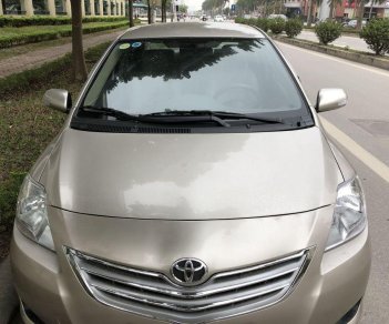 Toyota Vios  E  2010 - Chính chủ bán Toyota Vios E đời 2010, màu vàng cát