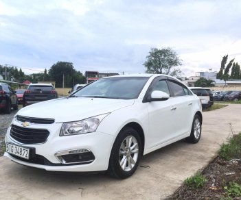 Chevrolet Cruze LT 2019 - Bán xe Cruze LT số sàn siêu lướt - odo 5.052km - đời 2017 màu trắng