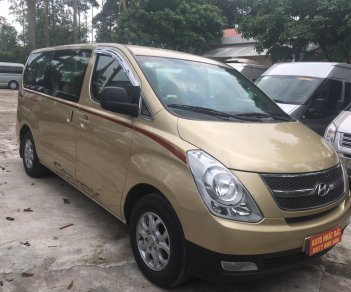 Hyundai Starex 2010 - Bán ô tô Hyundai Starex đời 2010, màu vàng, nhập khẩu nguyên chiếc, 530 triệu