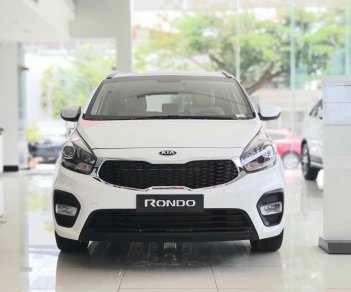 Kia Rondo MT 2019 - Kia Rondo MT 2019, giá 585tr, chương trình khuyến mãi hấp dẫn, hỗ trợ vay 80%