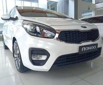 Kia Rondo MT 2019 - Kia Rondo MT 2019, giá 585tr, chương trình khuyến mãi hấp dẫn, hỗ trợ vay 80%