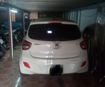 Hyundai Grand i10 1.2AT 2017 - Cần bán xe Hyundai Grand i10 1.2AT sản xuất 2017, màu trắng, nhập khẩu chính chủ