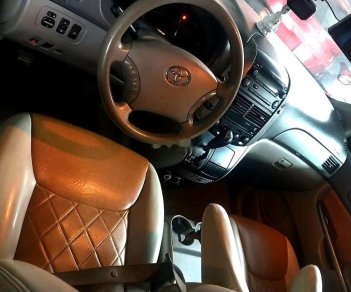 Toyota Sienna 2005 - Bán Toyota Sienna năm 2005, nhập khẩu xe gia đình