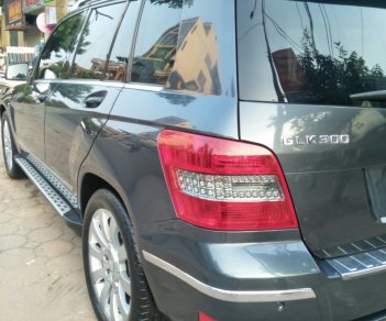 Mercedes-Benz GLK Class 300 2010 - Bán Mercedes -Benz GLK 300 SX 2010, số tự động, chính chủ, xe đi ít lên còn rất đẹp và mới 95%