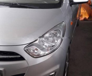 Hyundai Grand i10 1.1 MT 2011 - Xe Hyundai Grand i10 1.1 MT sản xuất năm 2011, màu bạc 