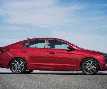 Hyundai Elantra 2019 - Bán xe Hyundai Elantra sản xuất 2019, đủ phiên bản