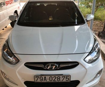 Hyundai Accent 2012 - Bán Hyundai Accent đời 2012, màu trắng